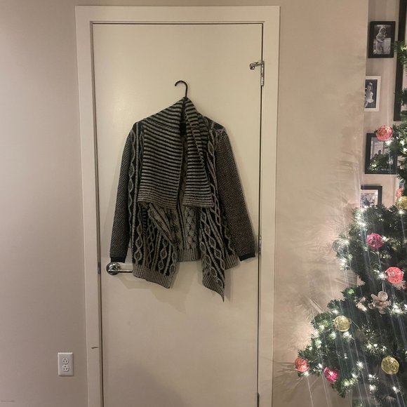 Yigal Azrouel Open Front Sweater Size Small - Picture 4 of 8